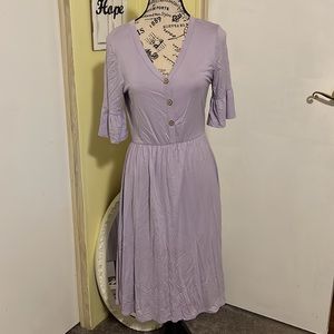 NWOT Ladies lavender dress.